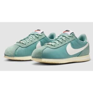 Nike Cortez Textile IH7654-001 youth size 5.5 retro style sneaker NEW